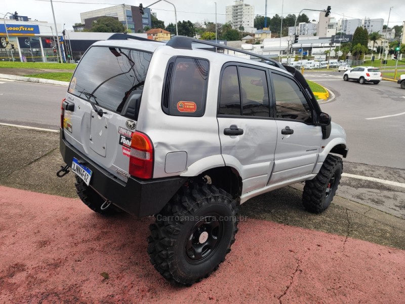 VITARA 2.0 JLX 4X4 V6 GASOLINA 4P MANUAL - 2001 - FARROUPILHA