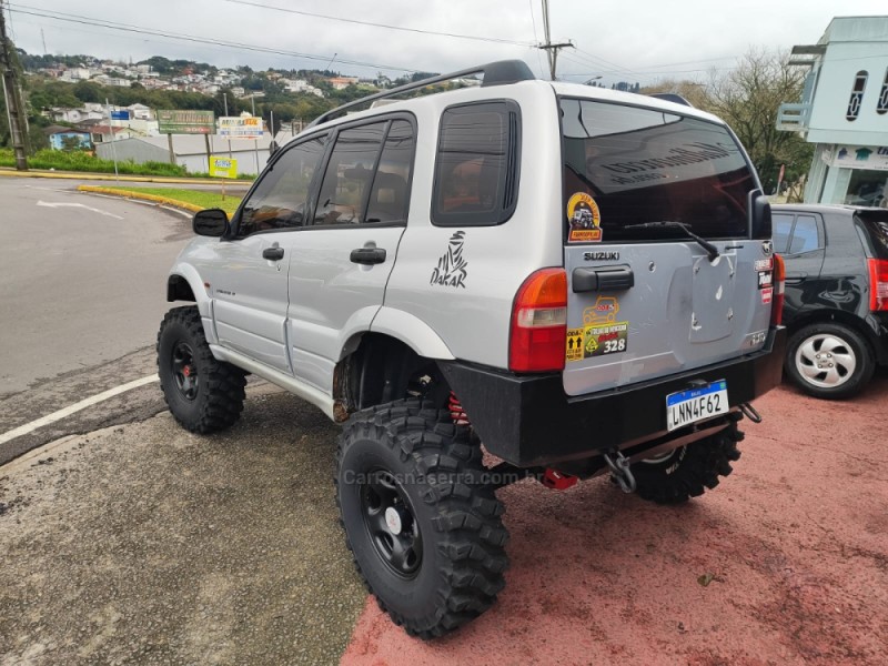 VITARA 2.0 JLX 4X4 V6 GASOLINA 4P MANUAL - 2001 - FARROUPILHA