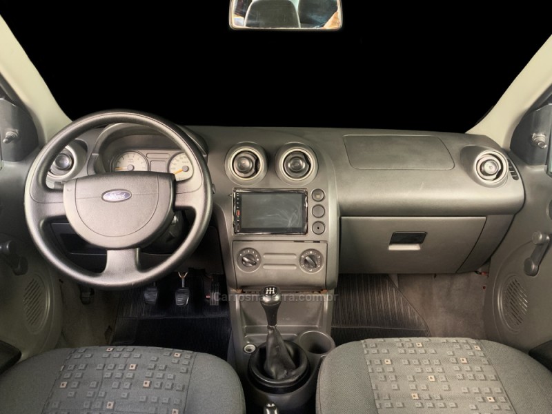 FIESTA 1.0 MPI PERSONNALITÉ 8V FLEX 4P MANUAL - 2003 - PORTO ALEGRE