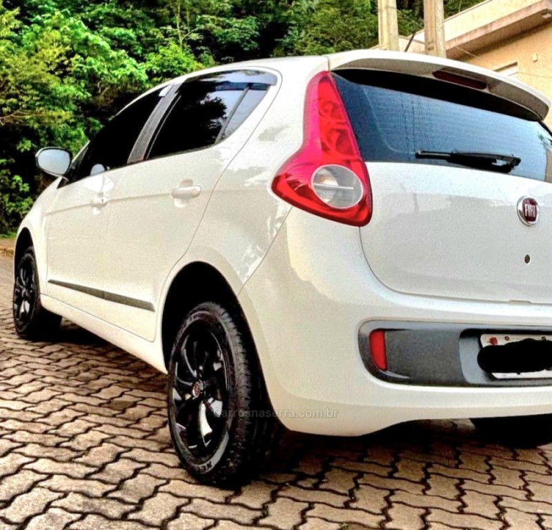 PALIO 1.4 MPI ATTRACTIVE 8V FLEX 4P MANUAL - 2013 - FARROUPILHA
