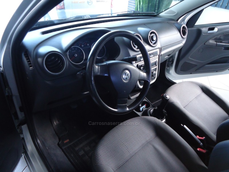 VOYAGE 1.6 MI TREND 8V FLEX 4P MANUAL - 2012 - SANTA CLARA DO SUL
