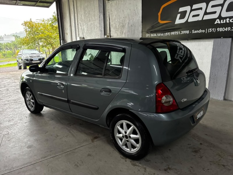 CLIO 1.0 AUTHENTIQUE 16V GASOLINA 4P MANUAL - 2008 - BOM PRINCíPIO