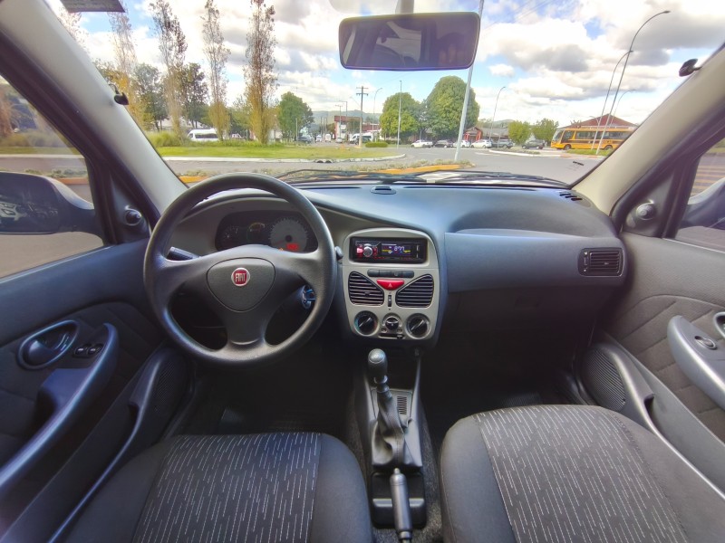 PALIO 1.0 MPI FIRE CELEBRATION ECONOMY 8V FLEX 4P MANUAL - 2013 - BOM PRINCíPIO