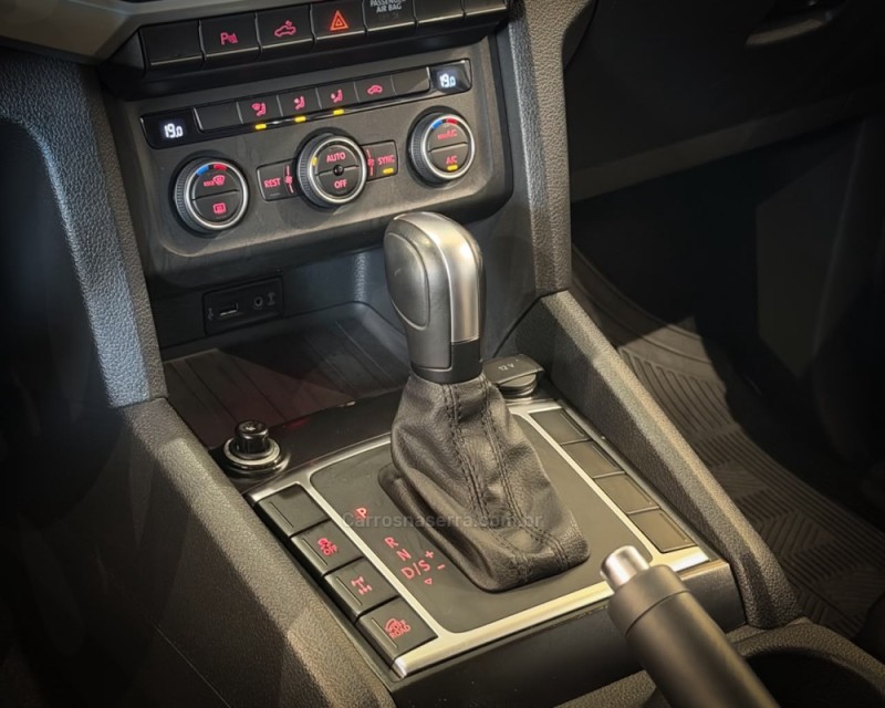 AMAROK 3.0 V6 TDI HIGHLINE CD DIESEL 4MOTION AUTOMÁTICO - 2022 - GARIBALDI