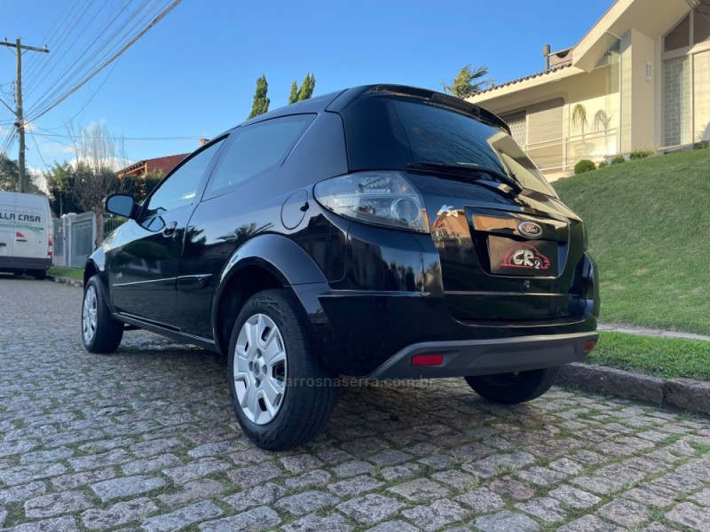 KA 1.0 I 8V GASOLINA 2P MANUAL - 2012 - PORTO ALEGRE