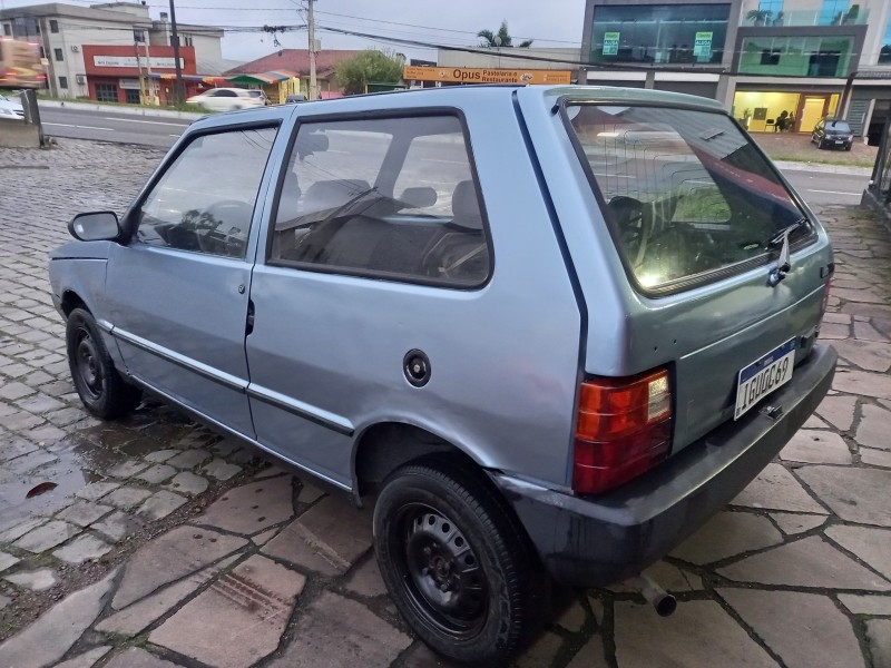 UNO 1.0 MILLE 8V GASOLINA 2P MANUAL - 1993 - CAXIAS DO SUL