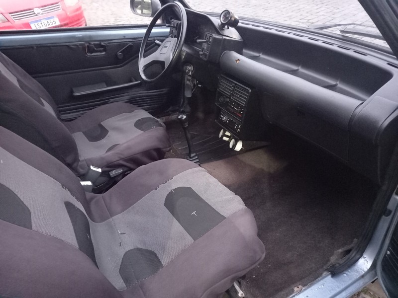 UNO 1.0 MILLE 8V GASOLINA 2P MANUAL - 1993 - CAXIAS DO SUL
