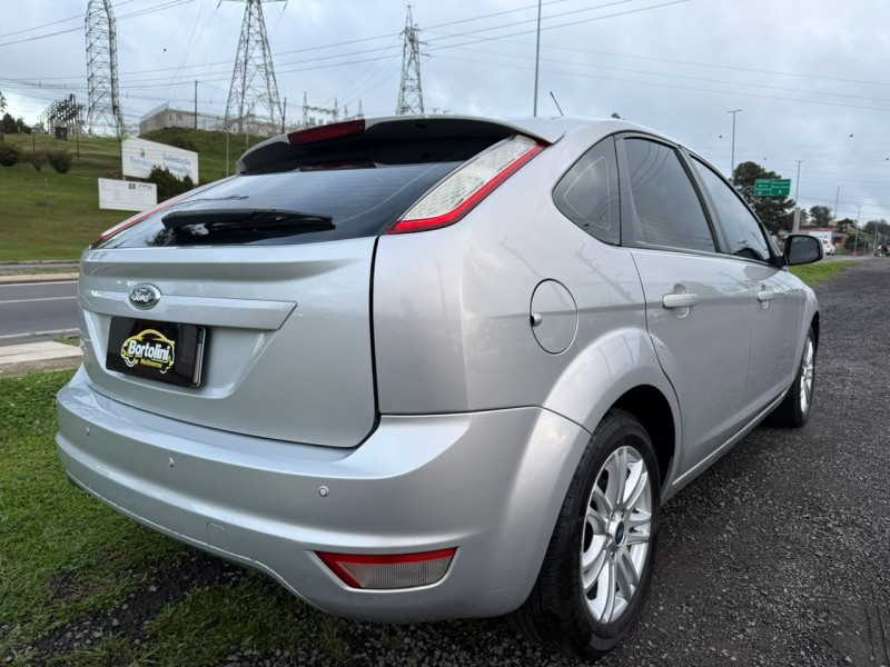 FOCUS 1.6 GLX 16V FLEX 4P MANUAL - 2013 - FARROUPILHA
