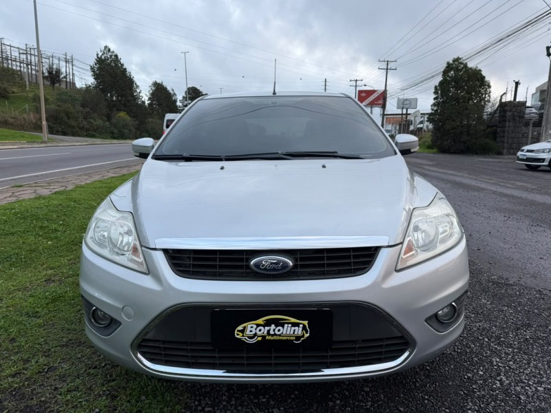 FOCUS 1.6 GLX 16V FLEX 4P MANUAL - 2013 - FARROUPILHA