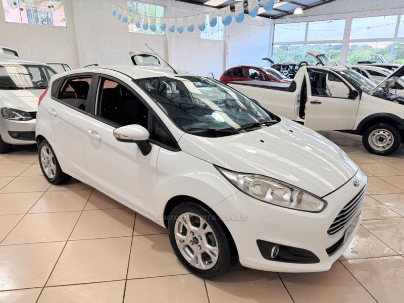 FIESTA 1.6 SE HATCH 16V FLEX 4P AUTOMÁTICO - 2014 - NOVA PRATA