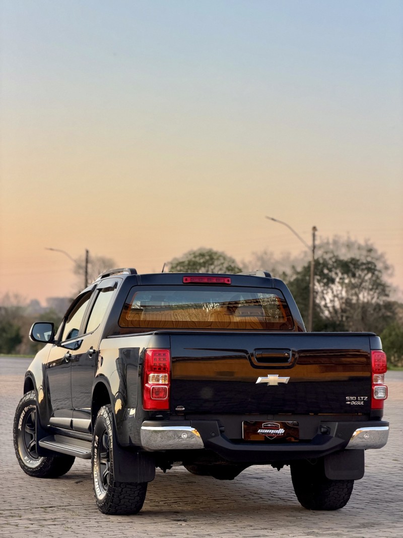 S10 2.4 LTZ 4X2 CD 8V FLEX 4P MANUAL - 2014 - ANTôNIO PRADO