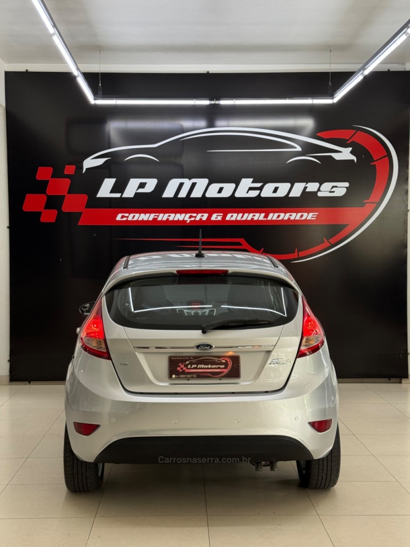 FIESTA 1.6 SE HATCH 16V FLEX 4P MANUAL - 2012 - FARROUPILHA