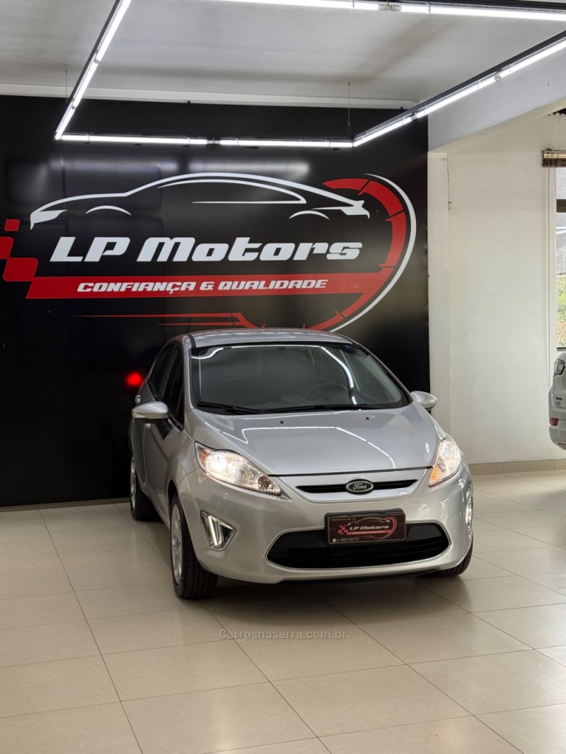 FIESTA 1.6 SE HATCH 16V FLEX 4P MANUAL - 2012 - FARROUPILHA