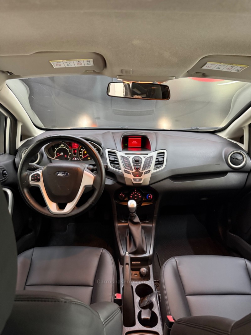 FIESTA 1.6 SE HATCH 16V FLEX 4P MANUAL - 2012 - FARROUPILHA