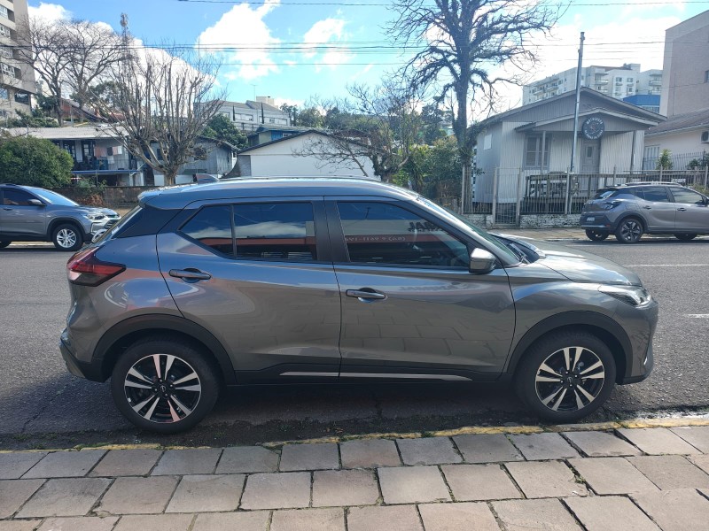 KICKS 1.6 ADVANCE 16V PLUS CVT FLEX 4P AUTOMÁTICO - 2024 - FARROUPILHA