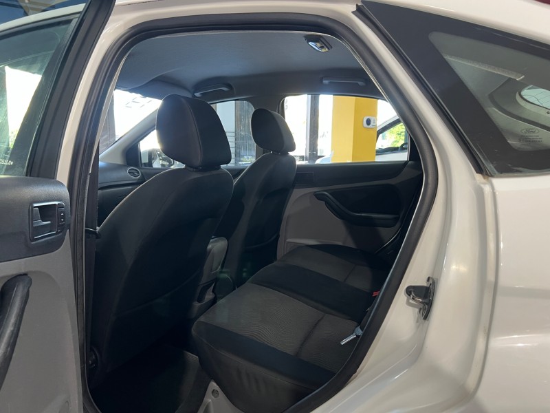 FOCUS 1.6 GLX 16V FLEX 4P MANUAL - 2013 - CAXIAS DO SUL