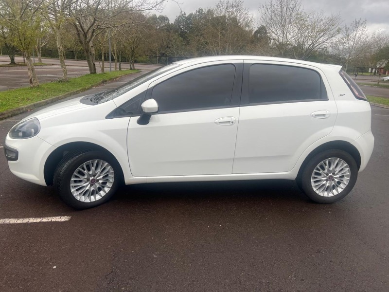 PUNTO 1.6 ESSENCE SP 16V FLEX 4P MANUAL - 2015 - BENTO GONçALVES
