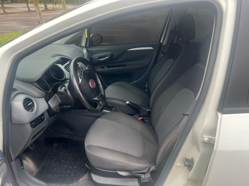 PUNTO 1.6 ESSENCE SP 16V FLEX 4P MANUAL - 2015 - BENTO GONçALVES