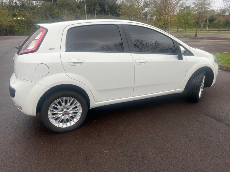PUNTO 1.6 ESSENCE SP 16V FLEX 4P MANUAL - 2015 - BENTO GONçALVES