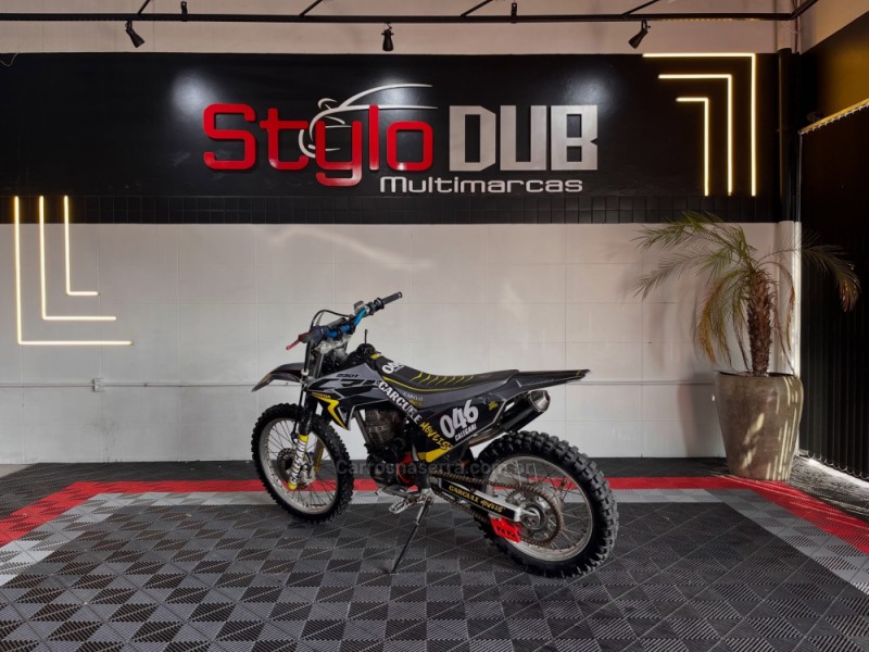 CRF 230F  - 2018 - ESTâNCIA VELHA
