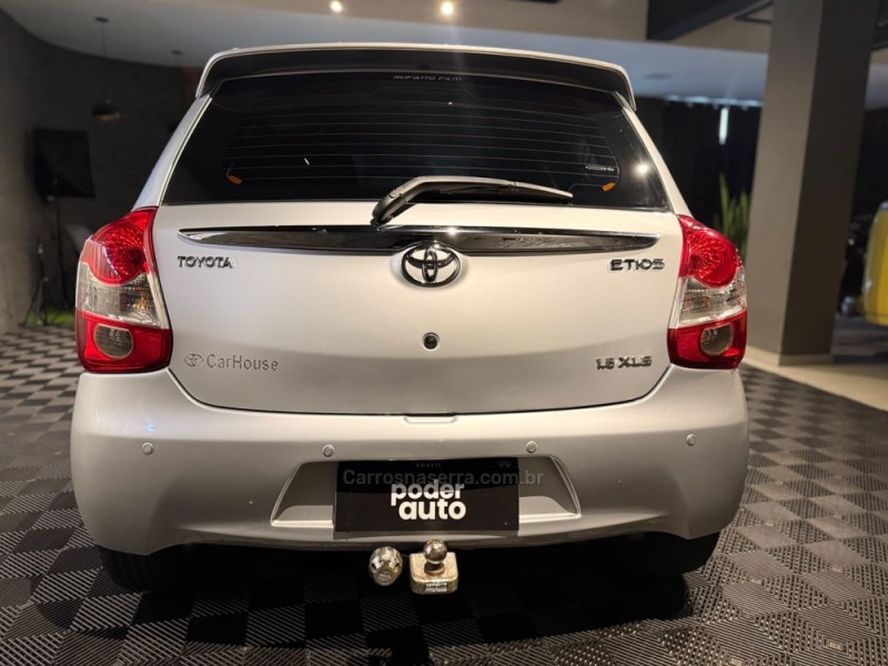 ETIOS 1.5 XLS 16V FLEX 4P MANUAL - 2013 - FARROUPILHA