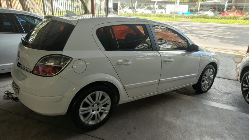 VECTRA 2.0 SFI GT HATCH 8V FLEX 4P MANUAL - 2009 - CAXIAS DO SUL