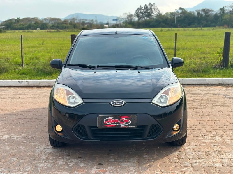 FIESTA 1.6 MPI 8V GASOLINA 4P MANUAL - 2013 - CANDELáRIA