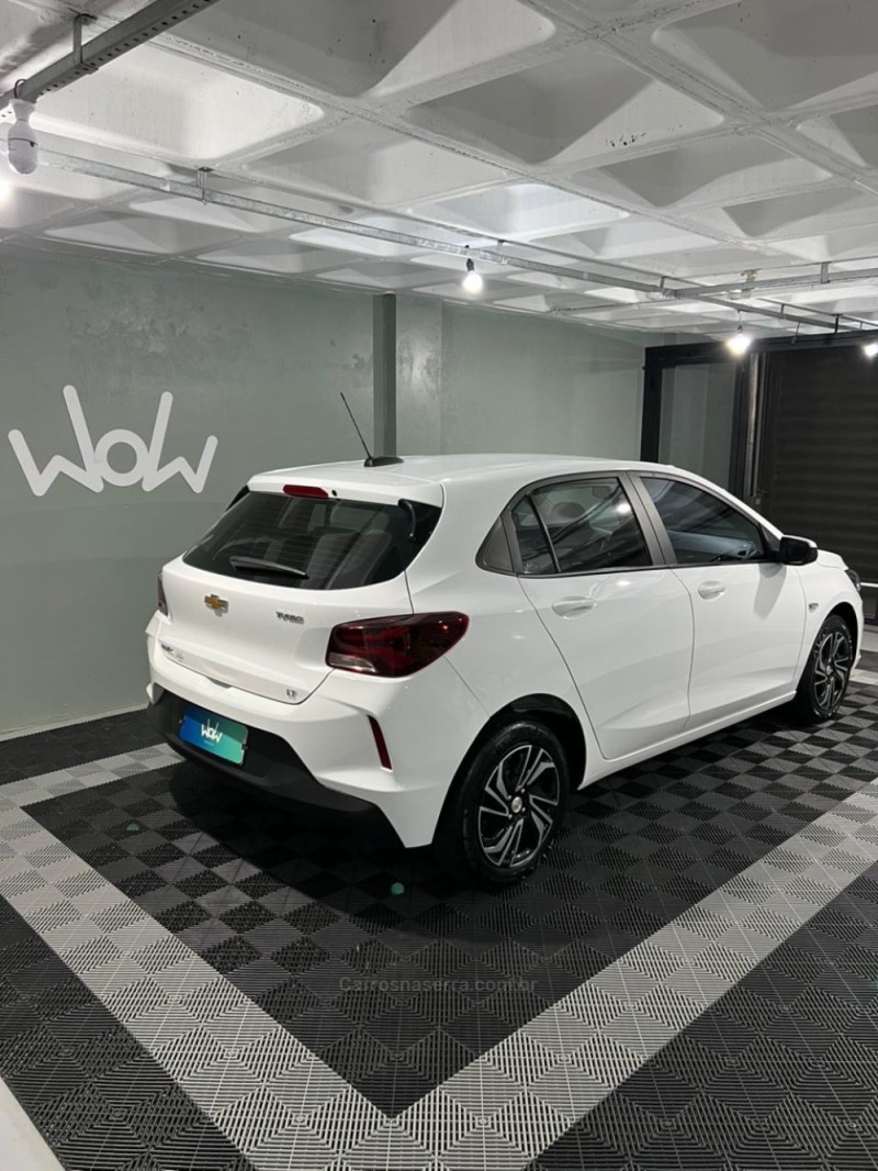 ONIX 1.0 LT PLUS 12V TURBO 4P FLEX MANUAL - 2024 - BENTO GONçALVES