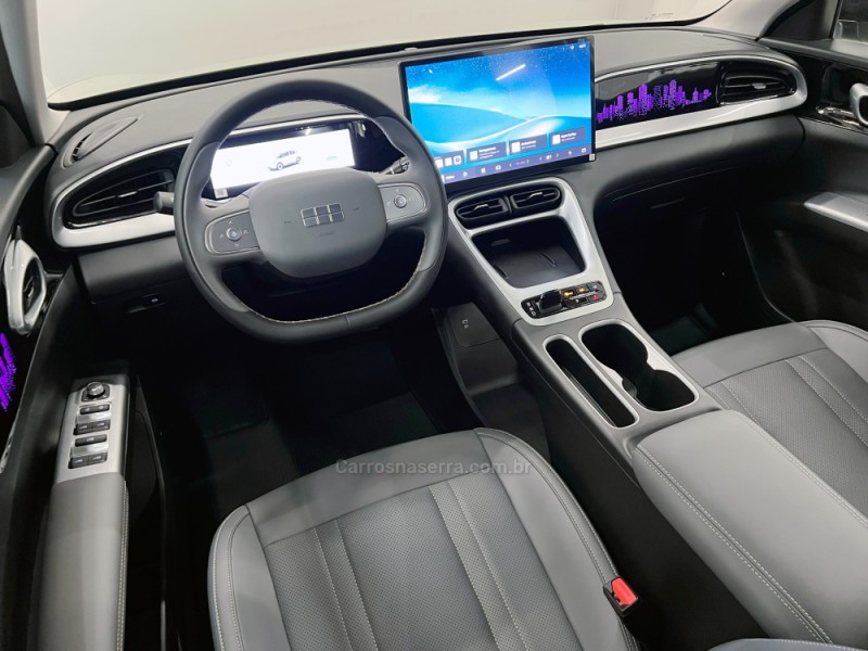 EX2 MAX 39,4 KW ELÉTRICO 4P AUTOMÁTICO - 2027 - FLORES DA CUNHA