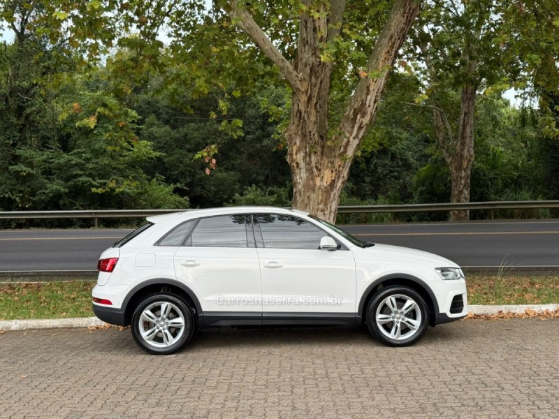 Q3 1.4 TFSI AMBITION GASOLINA 4P AUTOMÁTICA - 2017 - DOIS IRMãOS