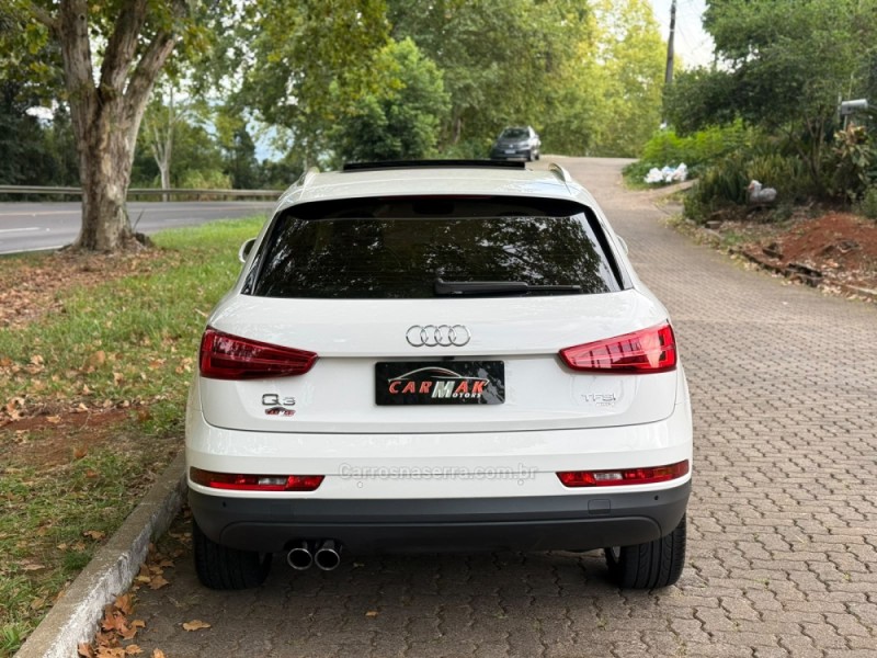 Q3 1.4 TFSI AMBITION GASOLINA 4P AUTOMÁTICA - 2017 - DOIS IRMãOS