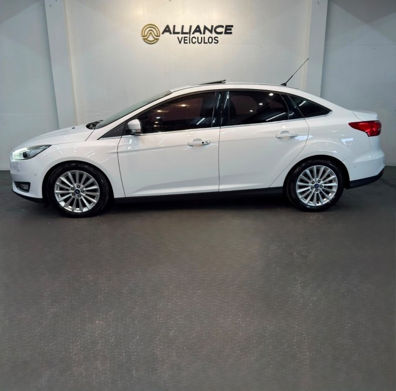 FOCUS 2.0 TITANIUM SEDAN 16V FLEX 4P AUTOMÁTICO - 2018 - CAXIAS DO SUL