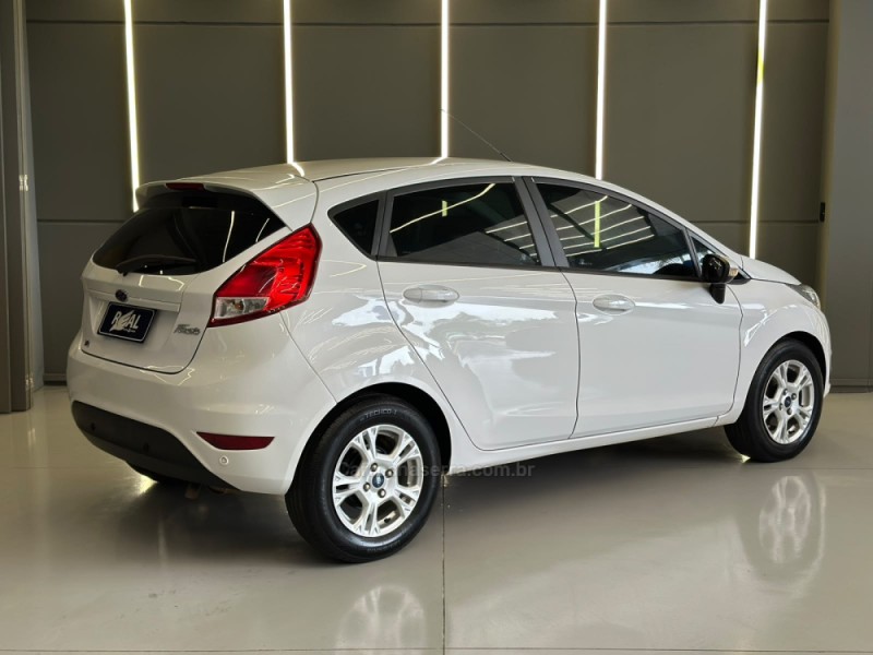 FIESTA 1.6 SEL HATCH 16V FLEX 4P AUTOMÁTICO - 2017 - SAPIRANGA