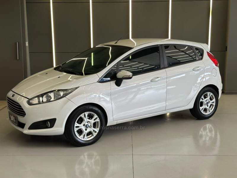 fiesta 1.6 sel hatch 16v flex 4p automatico 2017 sapiranga