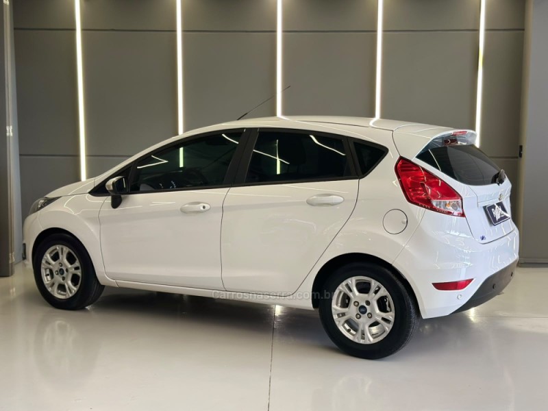 FIESTA 1.6 SEL HATCH 16V FLEX 4P AUTOMÁTICO - 2017 - SAPIRANGA