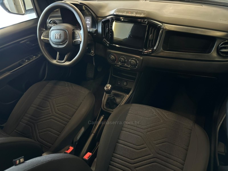STRADA 1.3 FIRE FREEDOM 8V CD FLEX 4P MANUAL - 2025 - SAPIRANGA