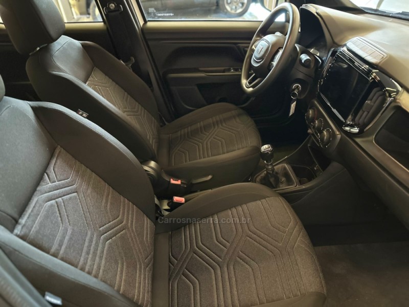 STRADA 1.3 FIRE FREEDOM 8V CD FLEX 4P MANUAL - 2025 - SAPIRANGA