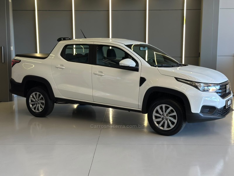 STRADA 1.3 FIRE FREEDOM 8V CD FLEX 4P MANUAL - 2025 - SAPIRANGA