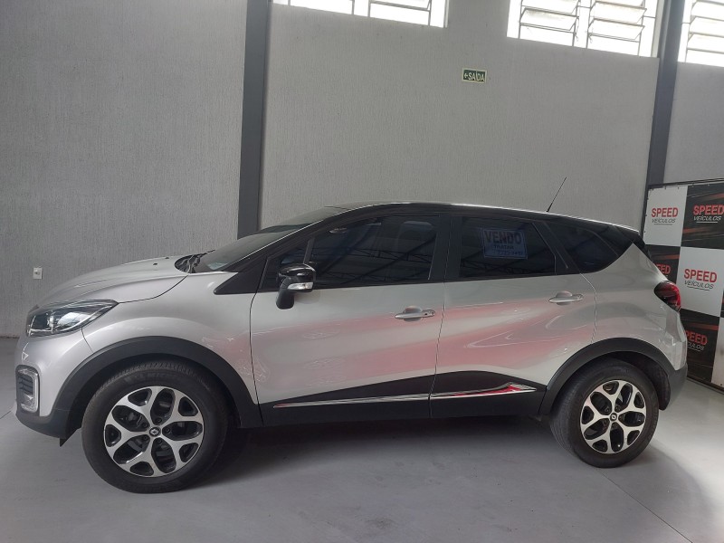 CAPTUR 1.6 16V INTENSE BOSE FLEX 4P AUTOMÁTICO - 2018 - SãO SEBASTIãO DO CAí