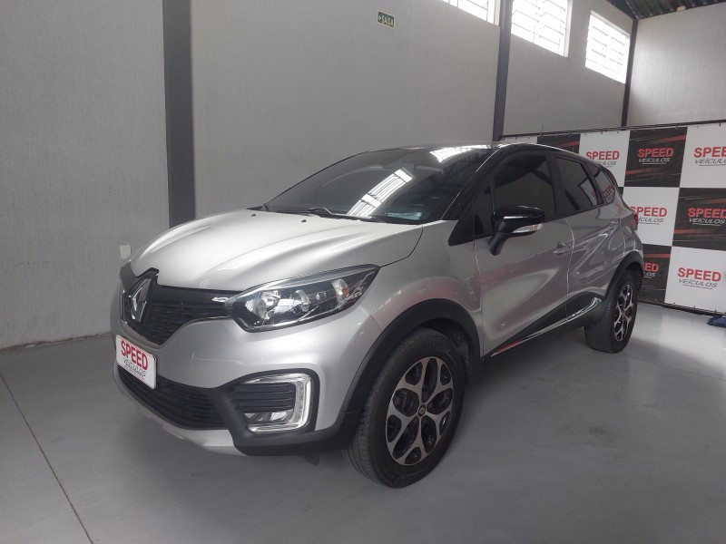 captur 1.6 16v intense bose flex 4p automatico 2018 sao sebastiao do cai