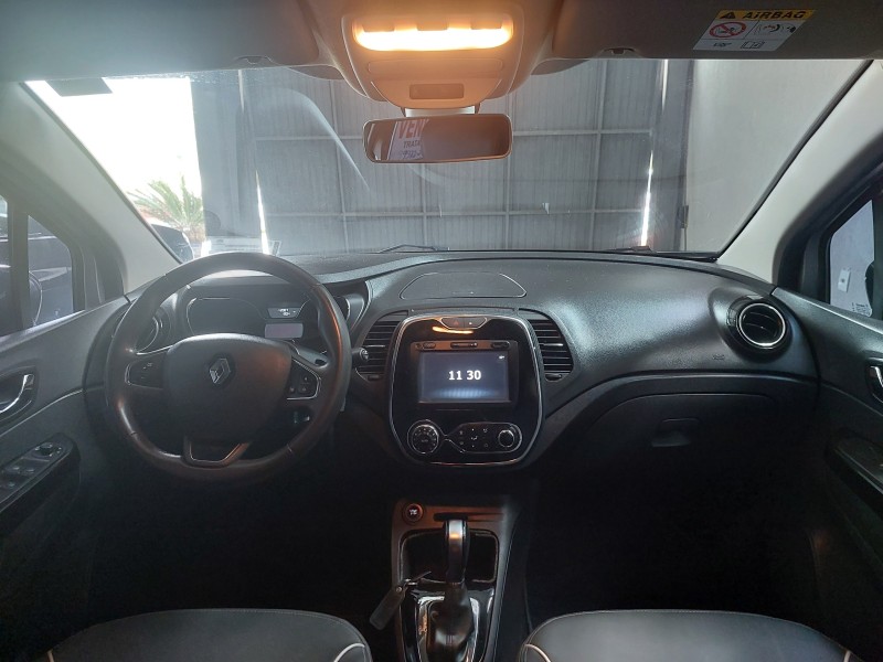 CAPTUR 1.6 16V INTENSE BOSE FLEX 4P AUTOMÁTICO - 2018 - SãO SEBASTIãO DO CAí