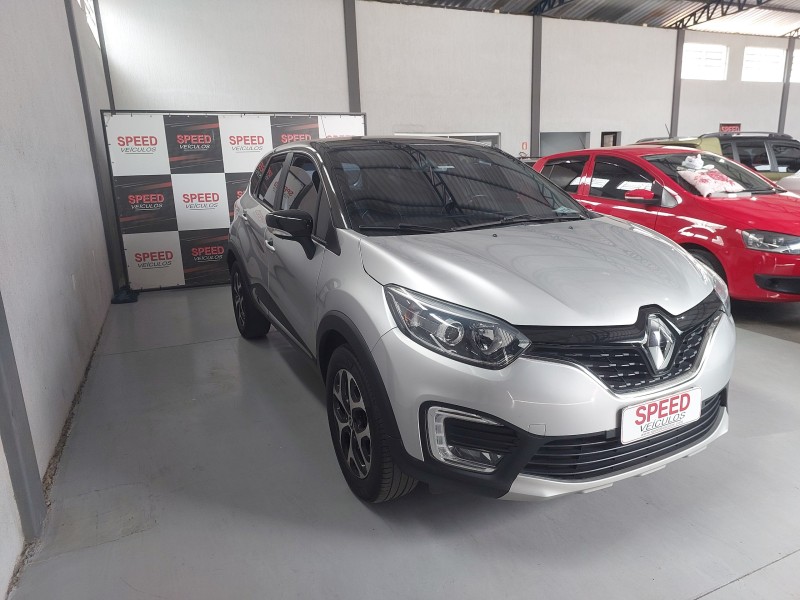 CAPTUR 1.6 16V INTENSE BOSE FLEX 4P AUTOMÁTICO - 2018 - SãO SEBASTIãO DO CAí