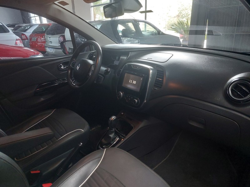 CAPTUR 1.6 16V INTENSE BOSE FLEX 4P AUTOMÁTICO - 2018 - SãO SEBASTIãO DO CAí