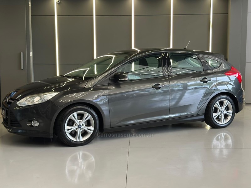 focus 1.6 se hatch 16v flex 4p automatico 2017 sapiranga
