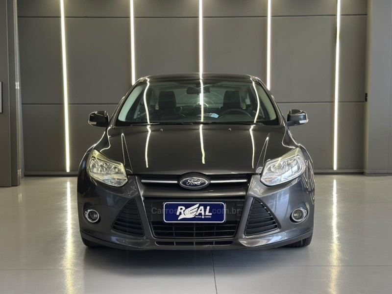 FOCUS 1.6 SE HATCH 16V FLEX 4P AUTOMÁTICO - 2017 - SAPIRANGA