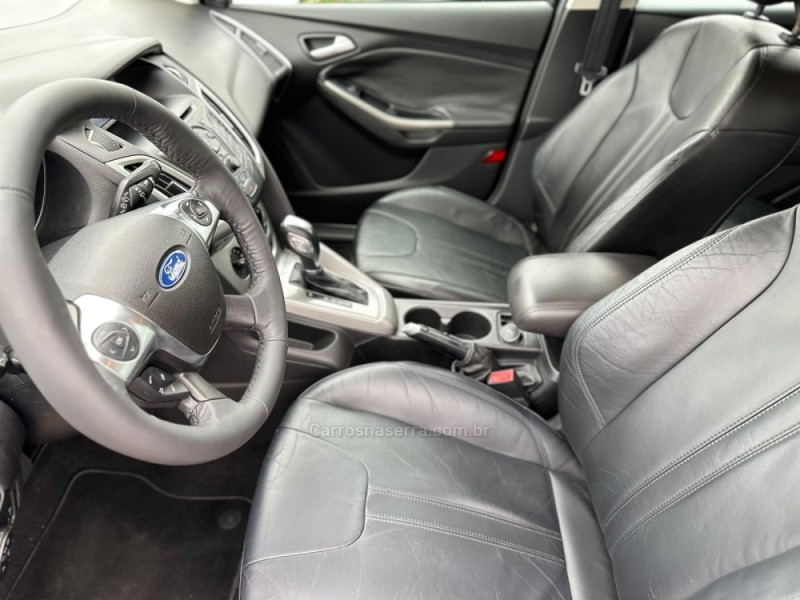 FOCUS 1.6 SE HATCH 16V FLEX 4P AUTOMÁTICO - 2017 - SAPIRANGA