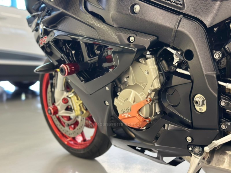S 1000 RR - 2013 - SAPIRANGA