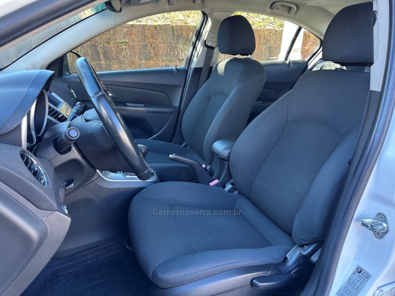 CRUZE 1.8 LT 16V FLEX 4P MANUAL - 2014 - GUAPORé