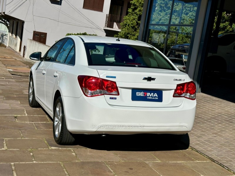 CRUZE 1.8 LT 16V FLEX 4P MANUAL - 2014 - GUAPORé