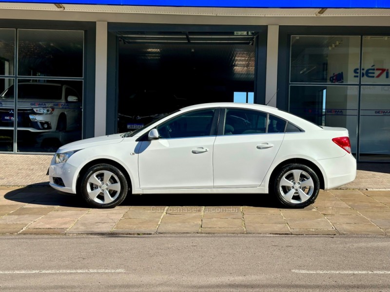 CRUZE 1.8 LT 16V FLEX 4P MANUAL - 2014 - GUAPORé